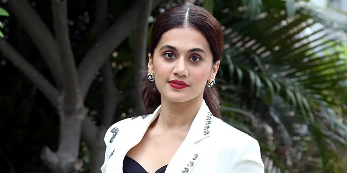 সহশিল্পীর কথার জবাব দিলেন তাপসী